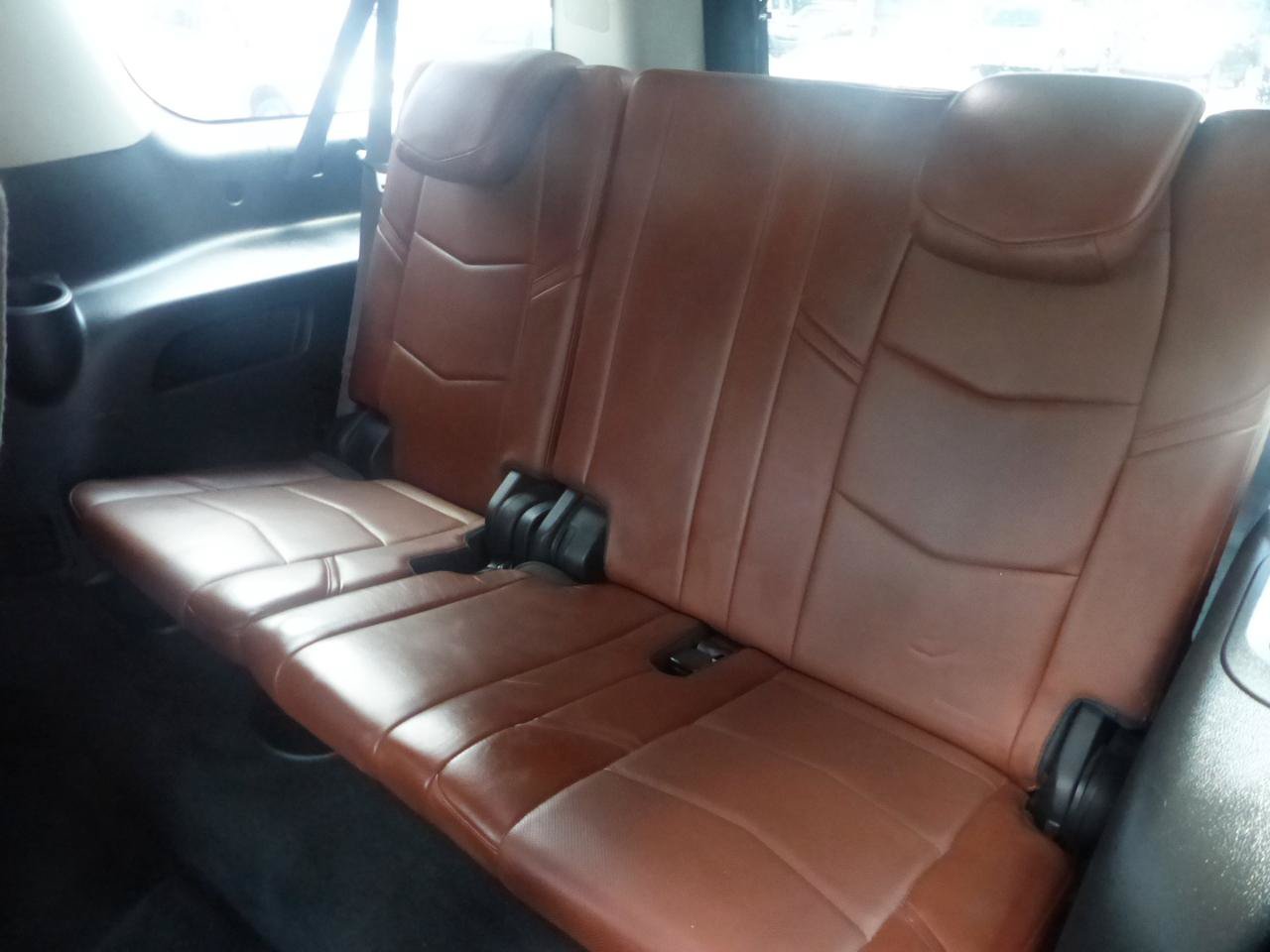 Used 2015 Cadillac Escalade ESV Premium AWD/4WD image 13
