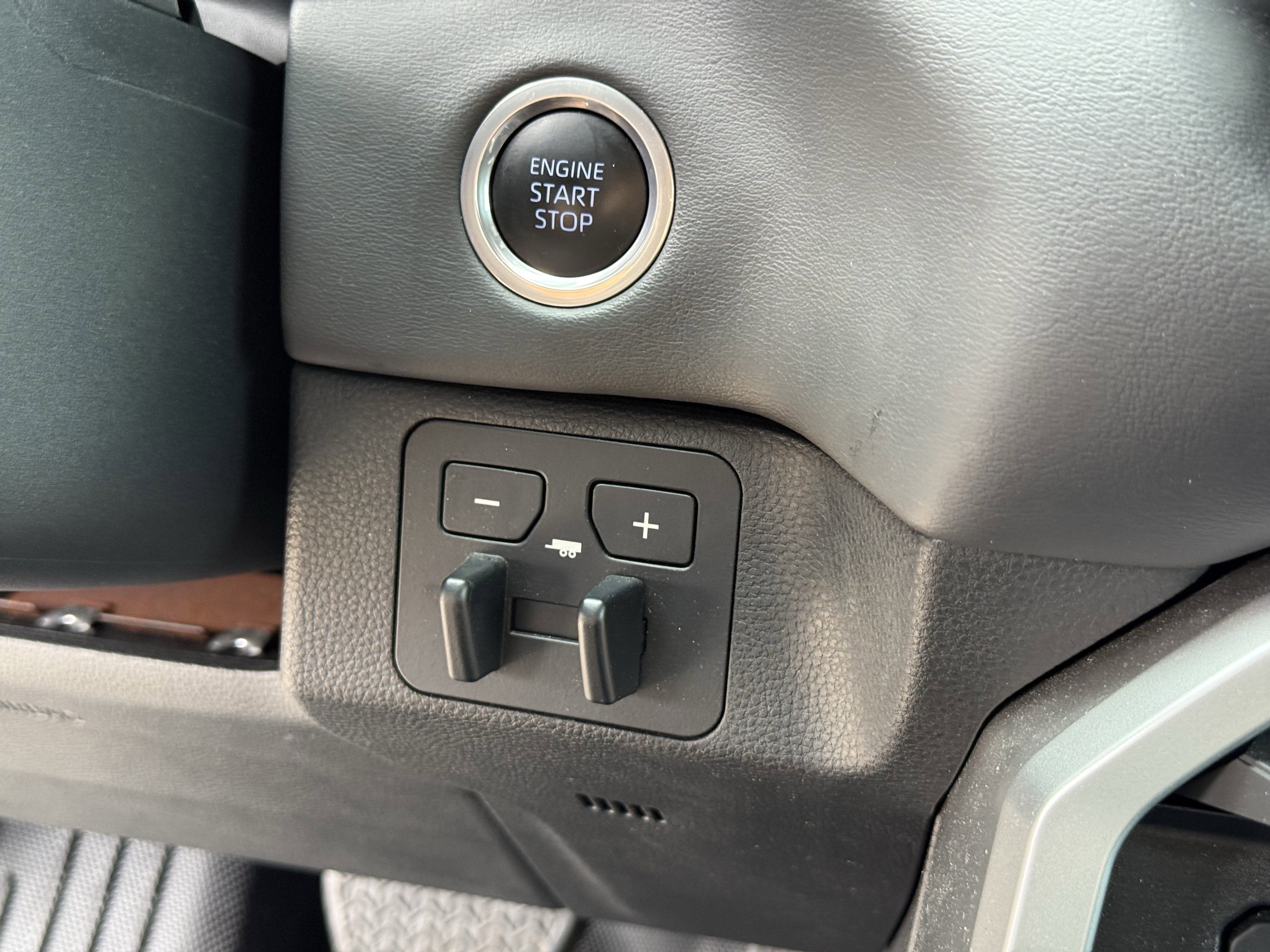 Used 2023 Toyota Tundra Platinum image 25