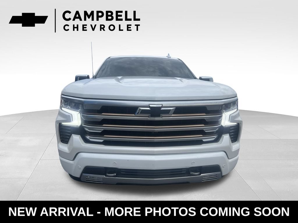 Used 2022 Chevrolet Silverado 1500 High Country w/ High Country Premium Package AWD/4WD image 8