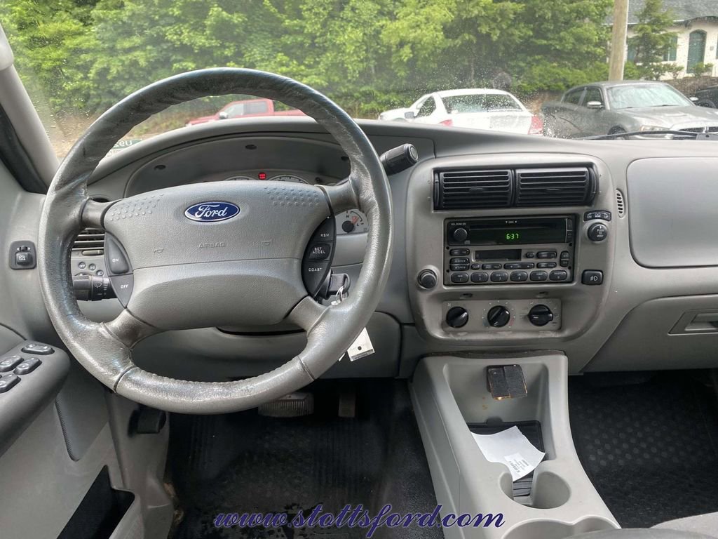 Used 2003 Ford Explorer Sport Trac XLS RWD image 12