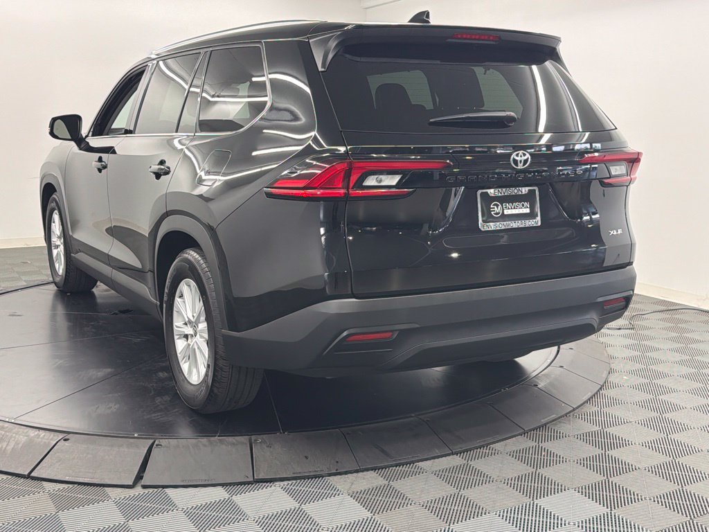 Certified 2026 Toyota Grand Highlander FWD image 12