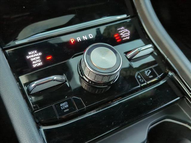 Used 2022 Jeep Grand Cherokee L Summit w/ Luxury Tech Group V AWD/4WD image 12