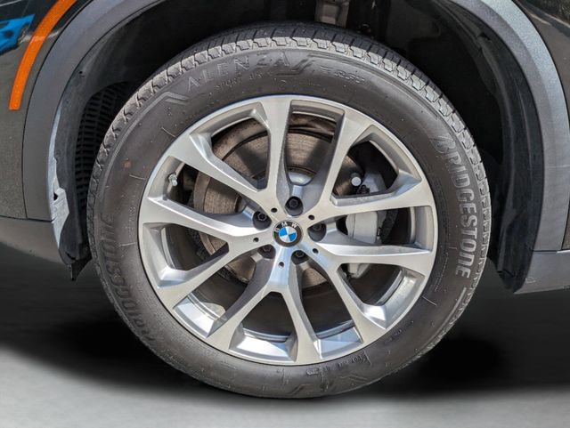Used 2019 BMW X5 xDrive40i w/ Premium Package 2 image 12