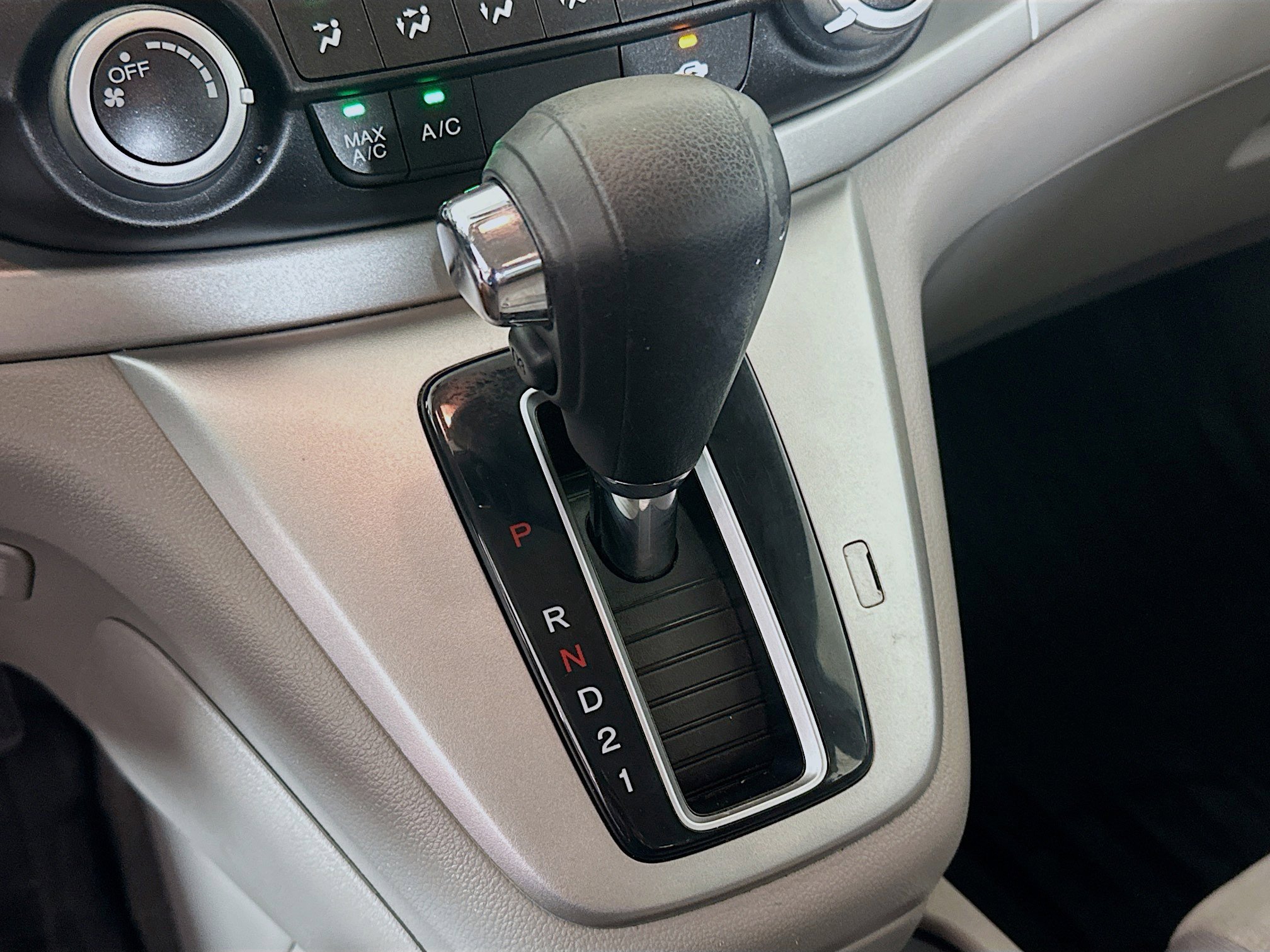 Used 2013 Honda CR-V LX image 23