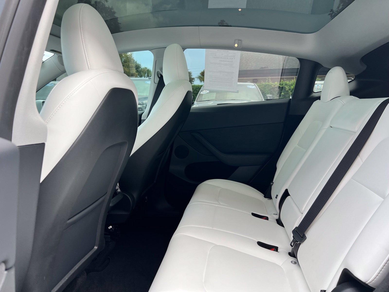 Used 2025 Tesla Model Y Long Range RWD image 51