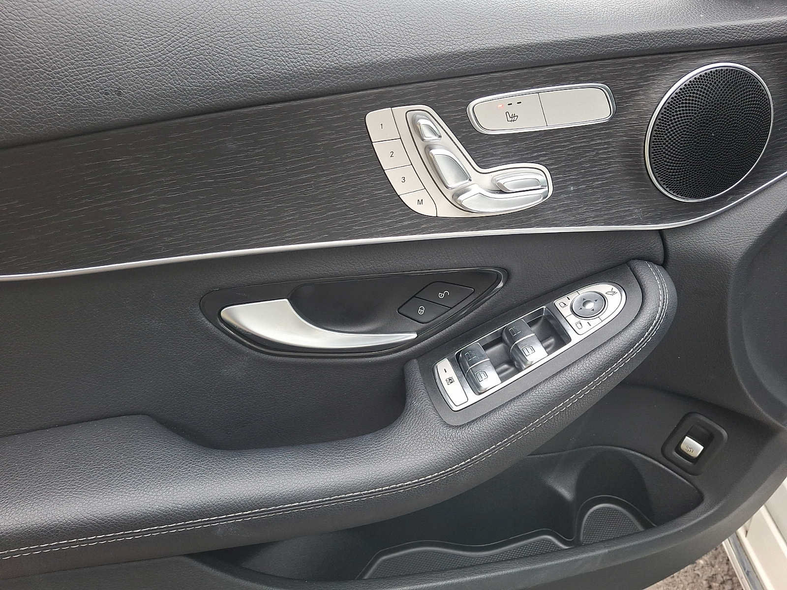 Certified 2021 Mercedes-Benz C 300 4MATIC Sedan image 9