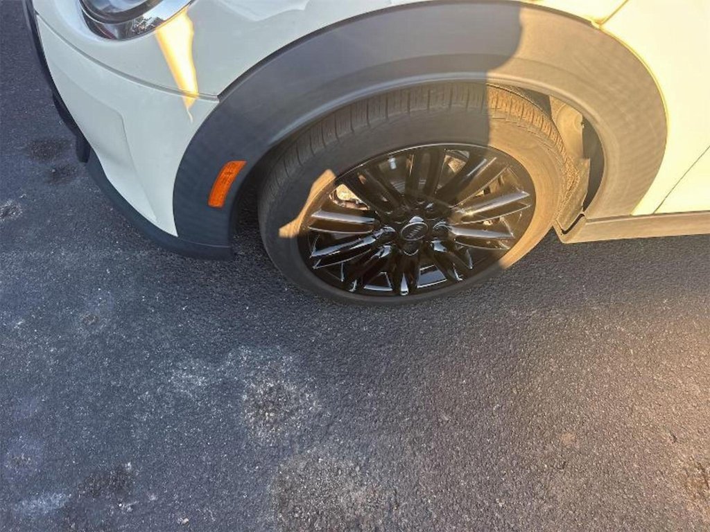 Used 2022 MINI Cooper S image 13