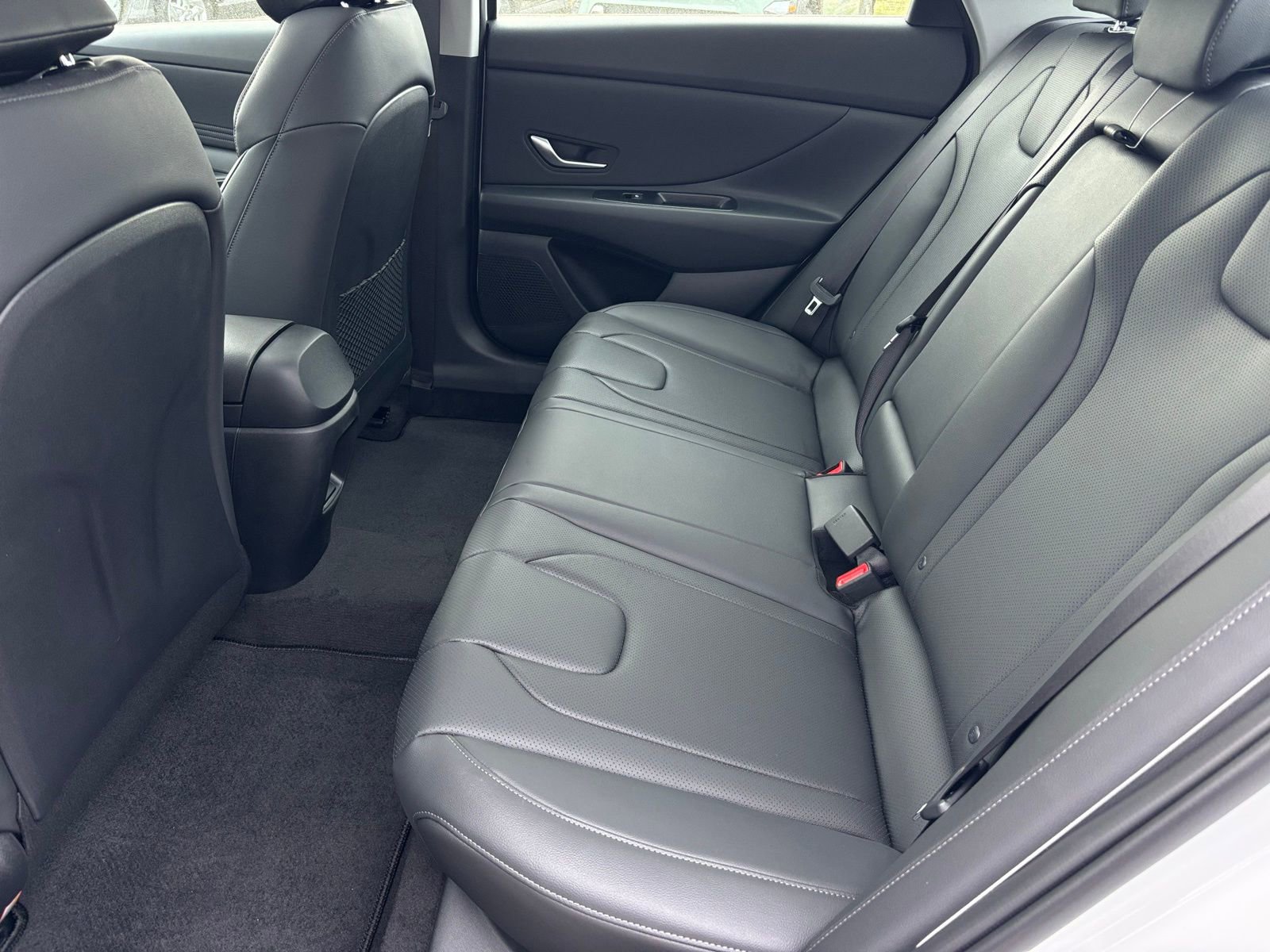 New 2026 Hyundai Elantra Limited image 13