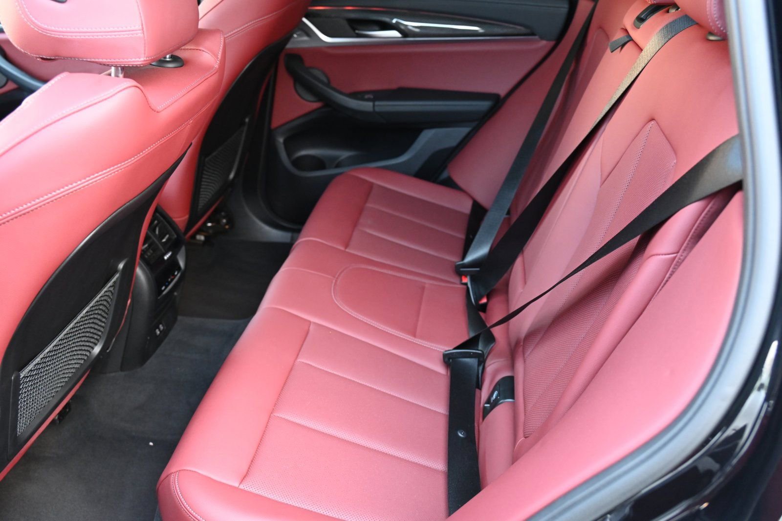 Certified 2023 BMW X3 M40i w/ Premium Package image 10