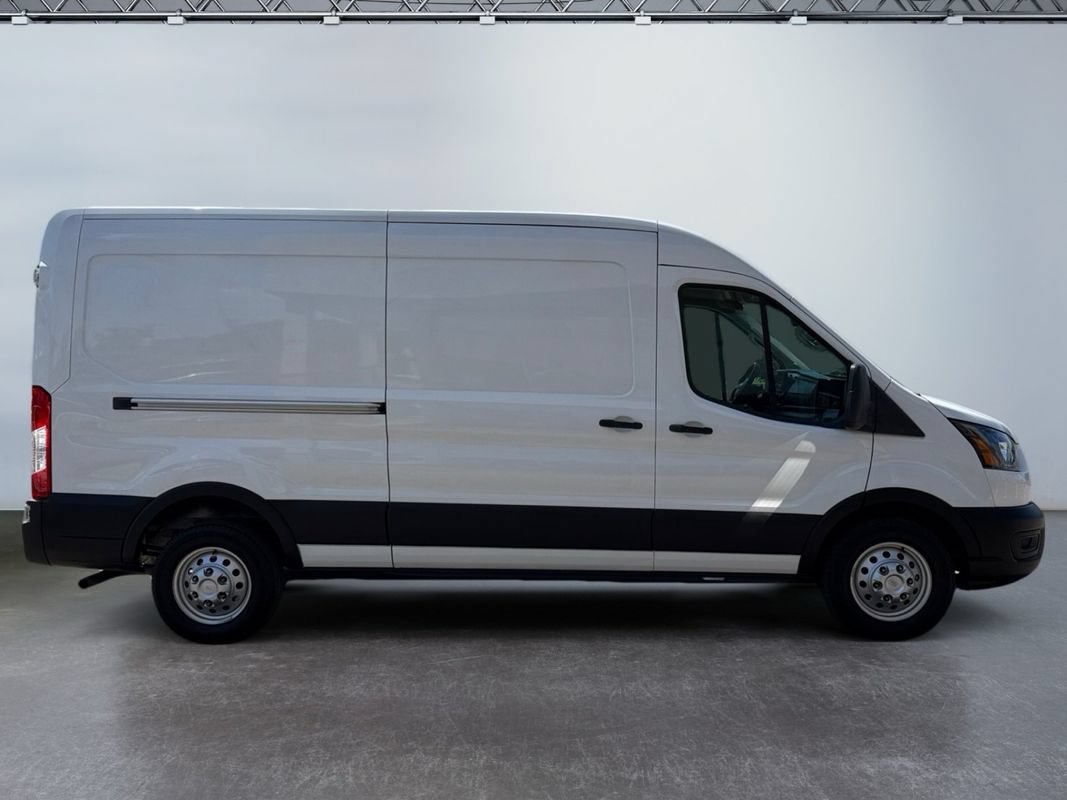 Used 2025 Ford Transit 150 148 Medium Roof AWD image 3