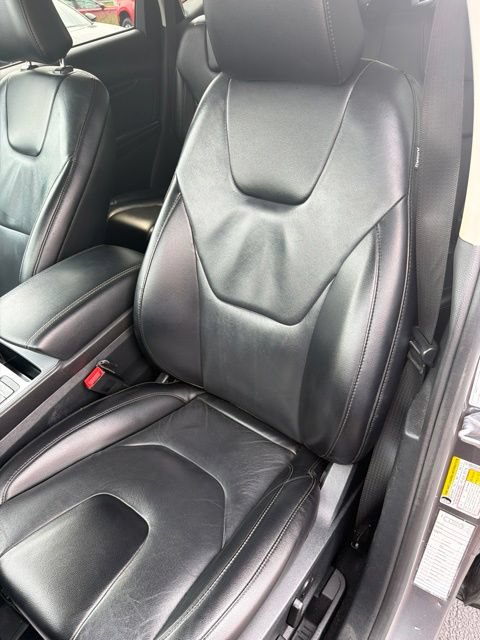 Used 2022 Ford Edge Titanium AWD/4WD image 11