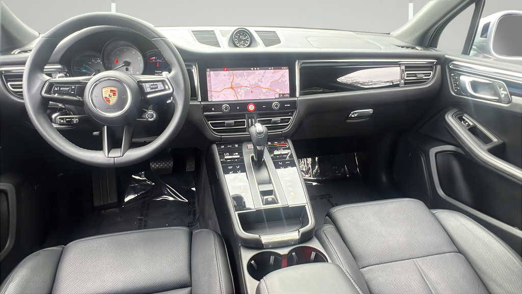 Certified 2025 Porsche Macan S AWD/4WD image 17