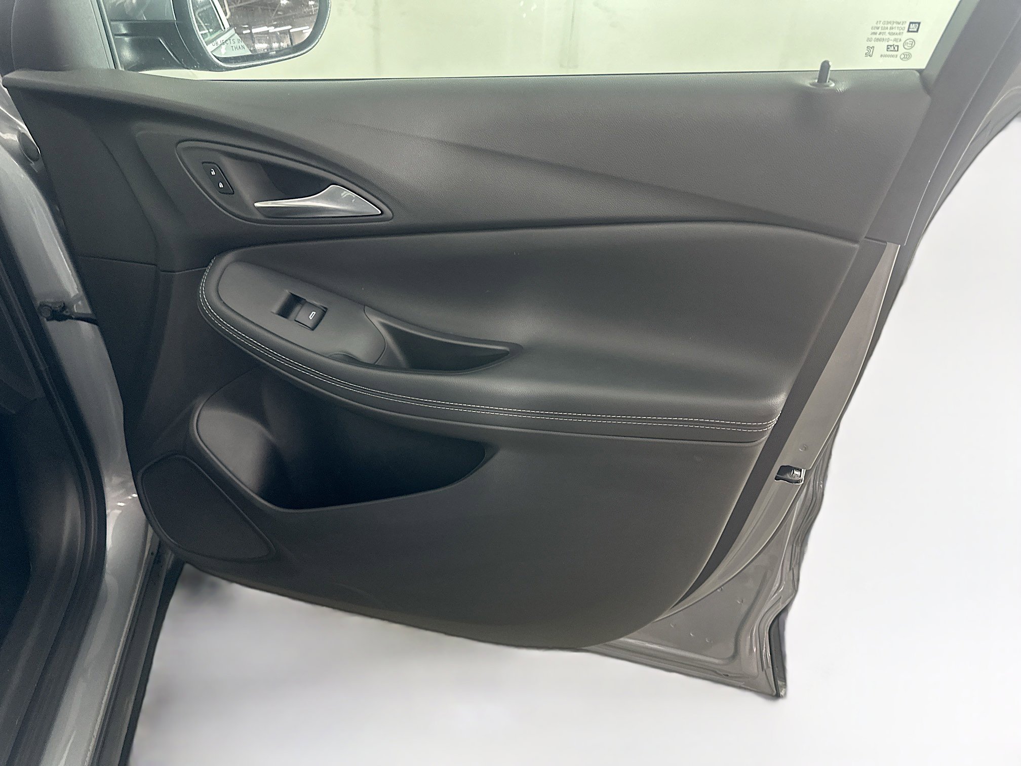 Used 2025 Buick Encore GX Preferred image 30