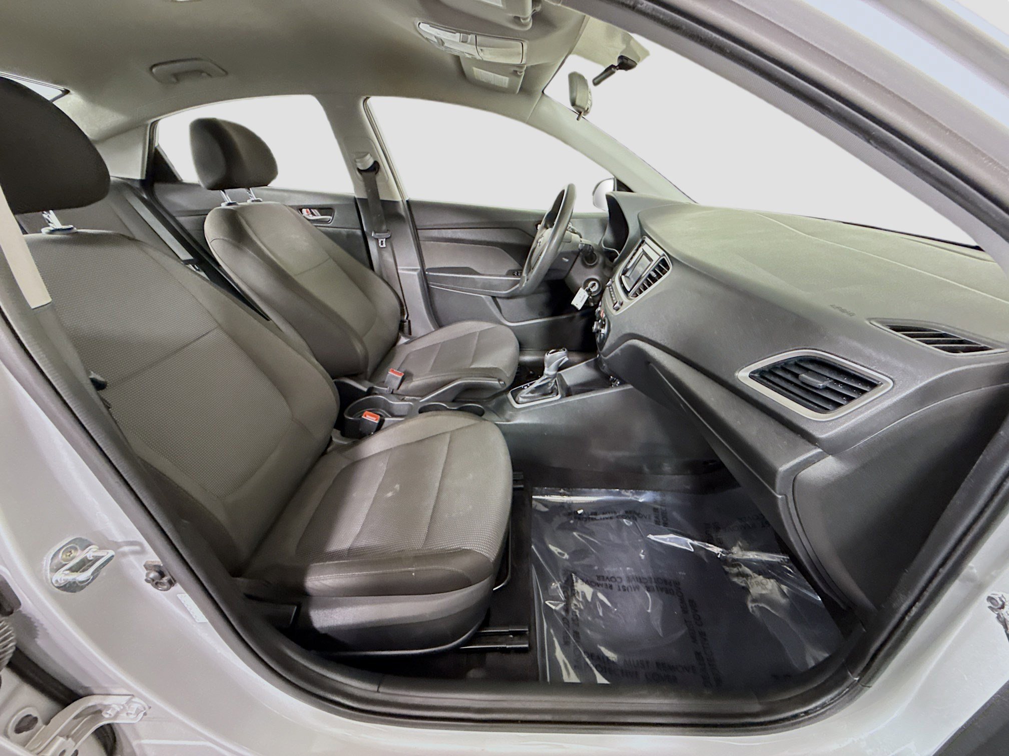 Used 2020 Hyundai Accent SE image 28