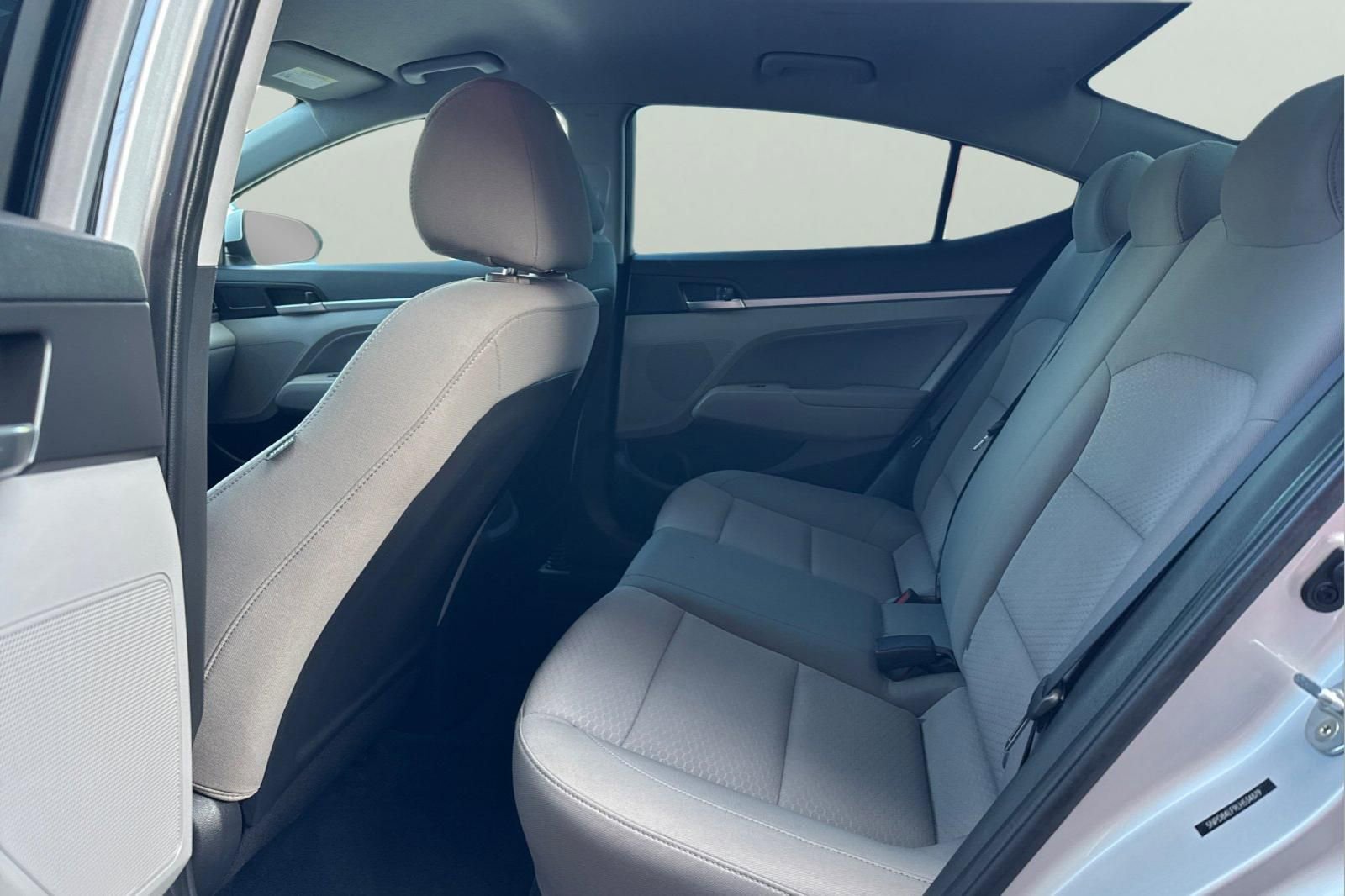 Used 2020 Hyundai Elantra SEL image 5