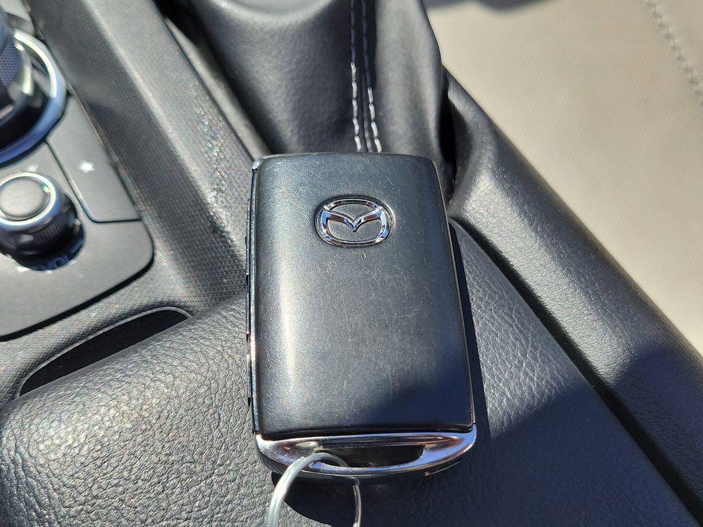 Used 2021 MAZDA MX-5 Miata RF Grand Touring RWD image 30