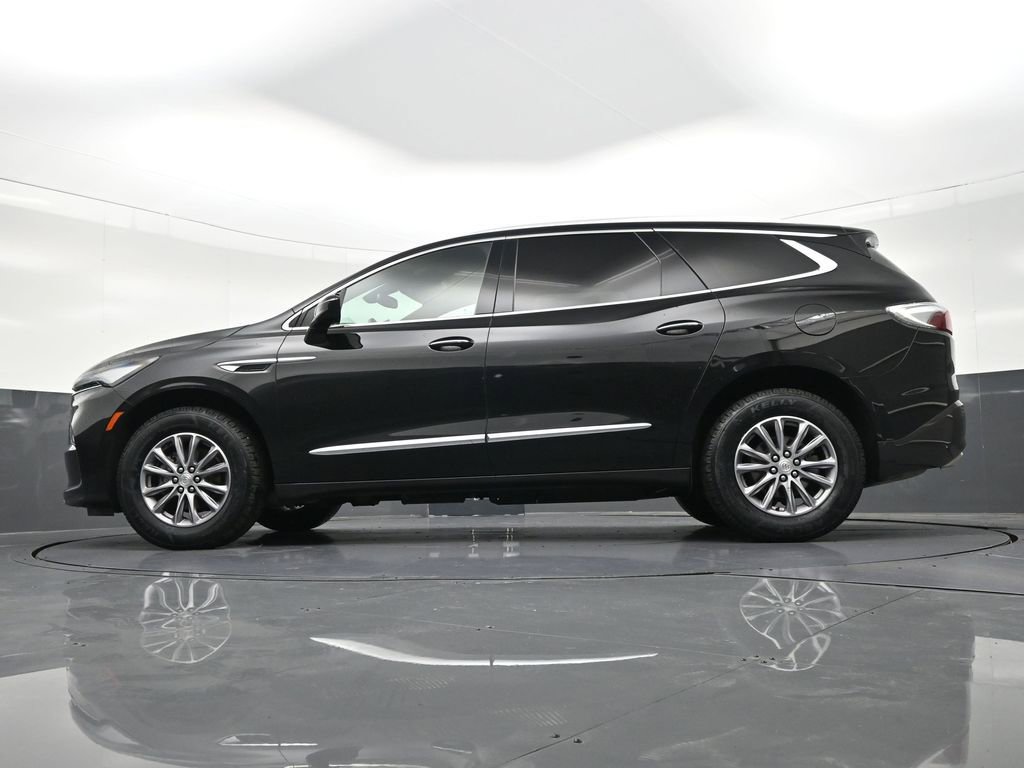 Used 2022 Buick Enclave Essence image 25