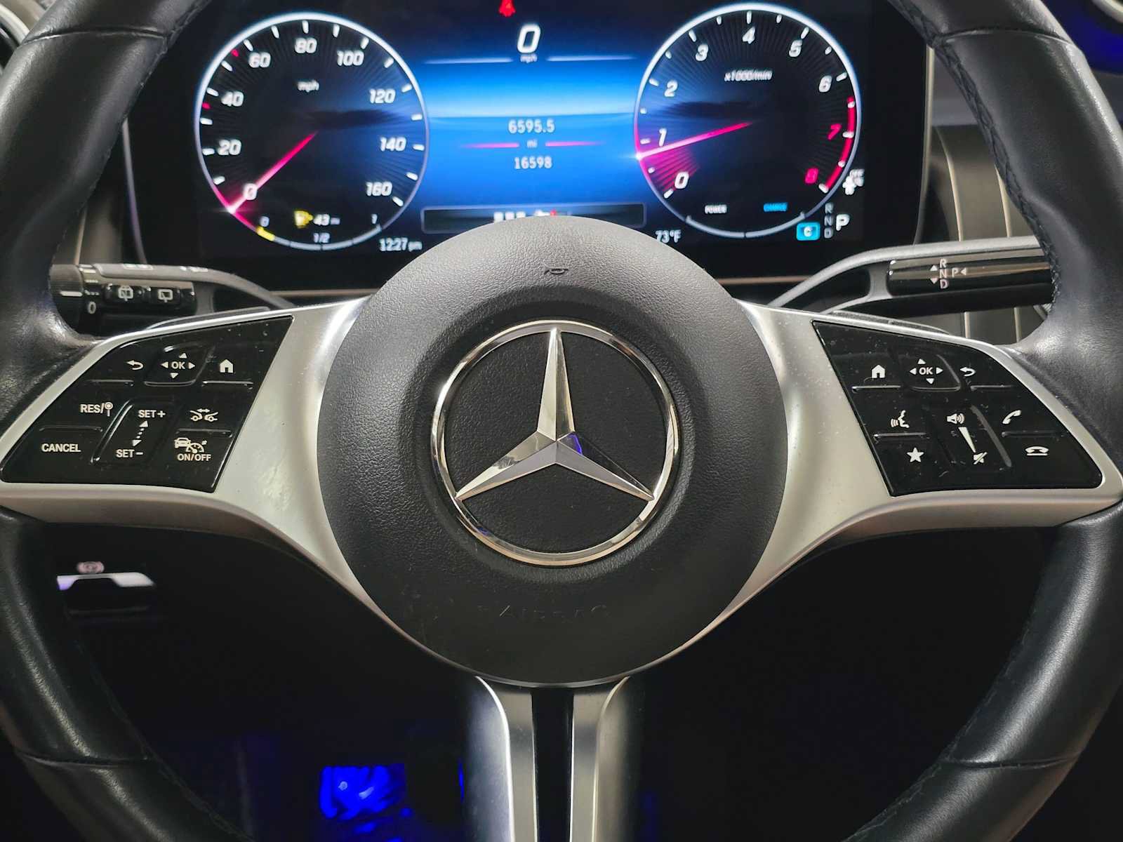 Used 2024 Mercedes-Benz GLC 300 4MATIC image 24