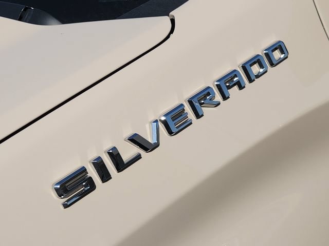 Used 2026 Chevrolet Silverado 1500 Custom RWD image 9