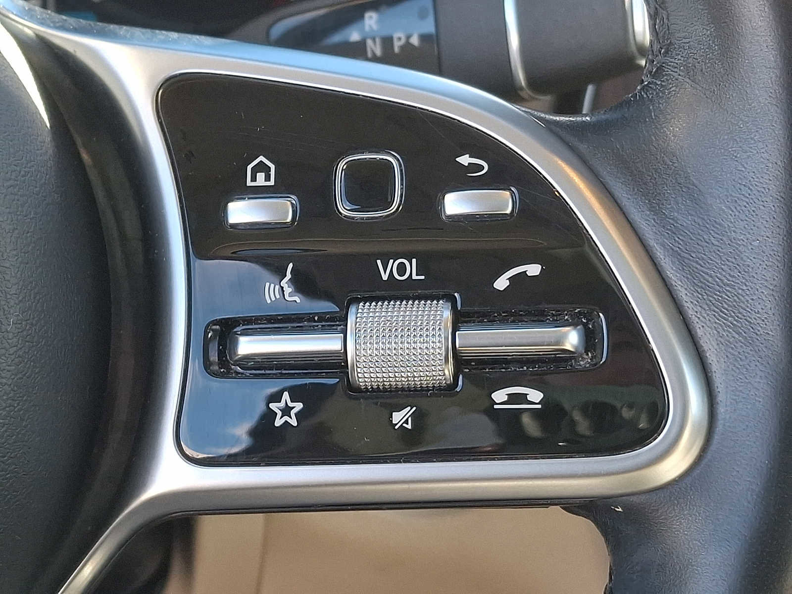 Used 2021 Mercedes-Benz GLC 300 4MATIC image 19