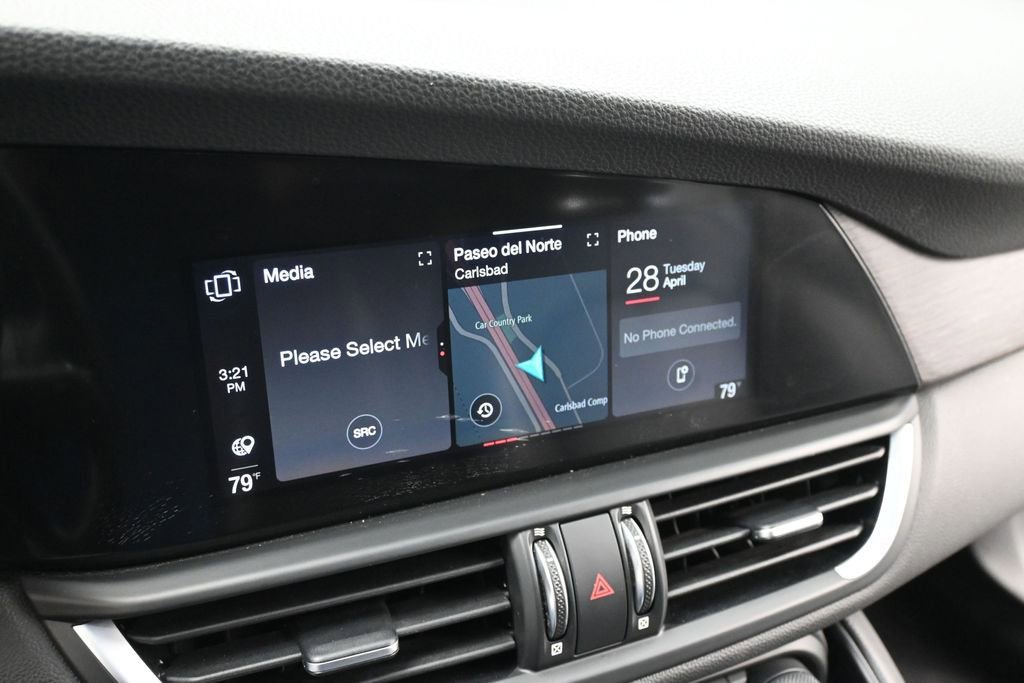 Used 2021 Alfa Romeo Giulia Ti w/ Nero Edizione RWD image 13