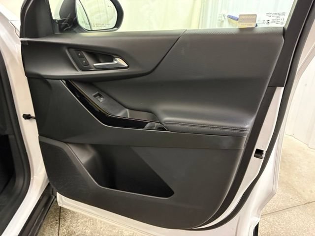 Used 2025 Chevrolet Equinox LT FWD image 27