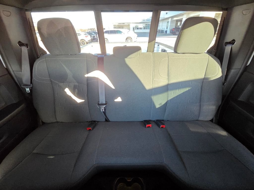 Used 2024 RAM 2500 Tradesman w/ Chrome Appearance Group image 29