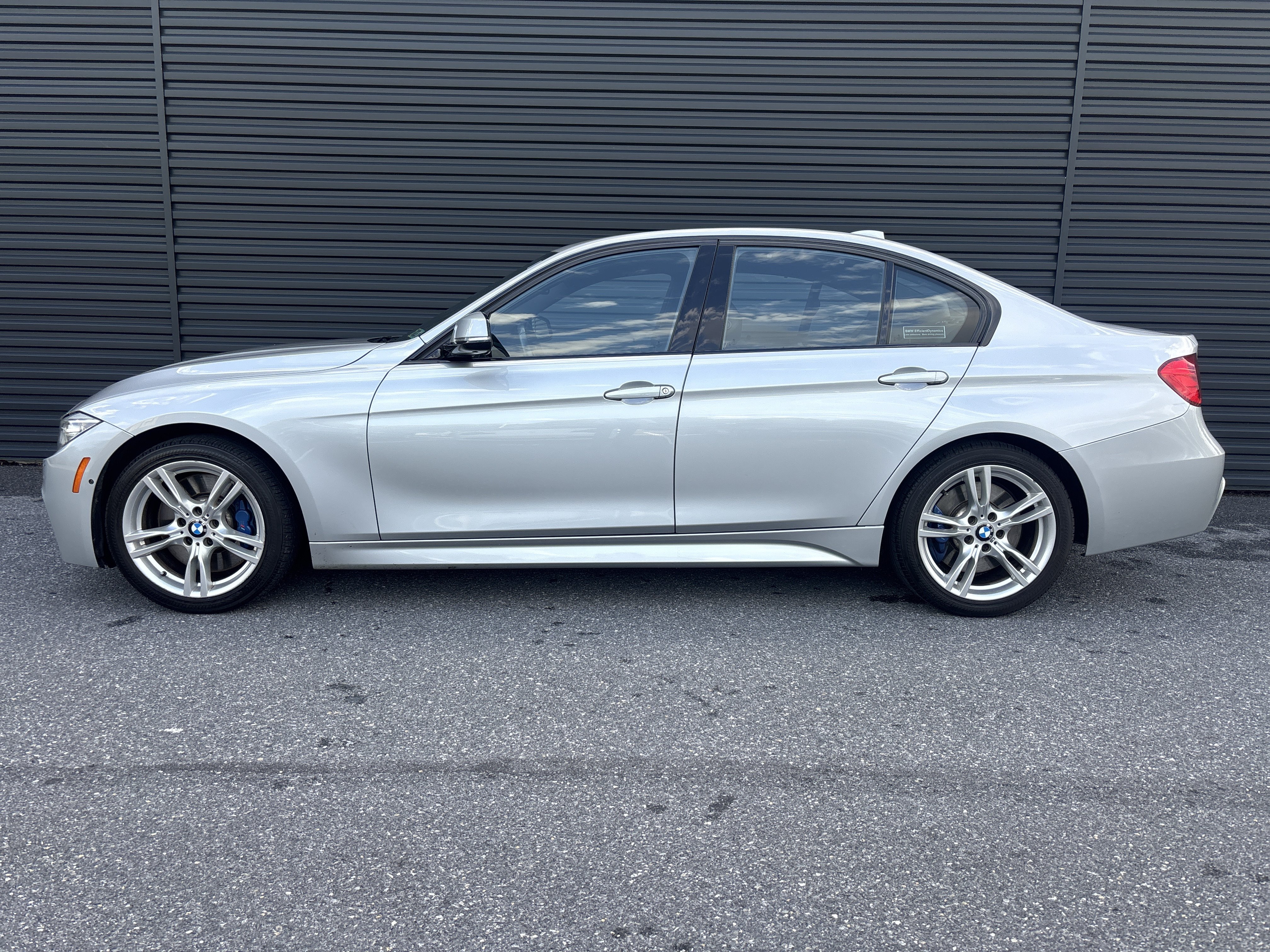 Used 2014 BMW 335i xDrive Sedan AWD/4WD image 2