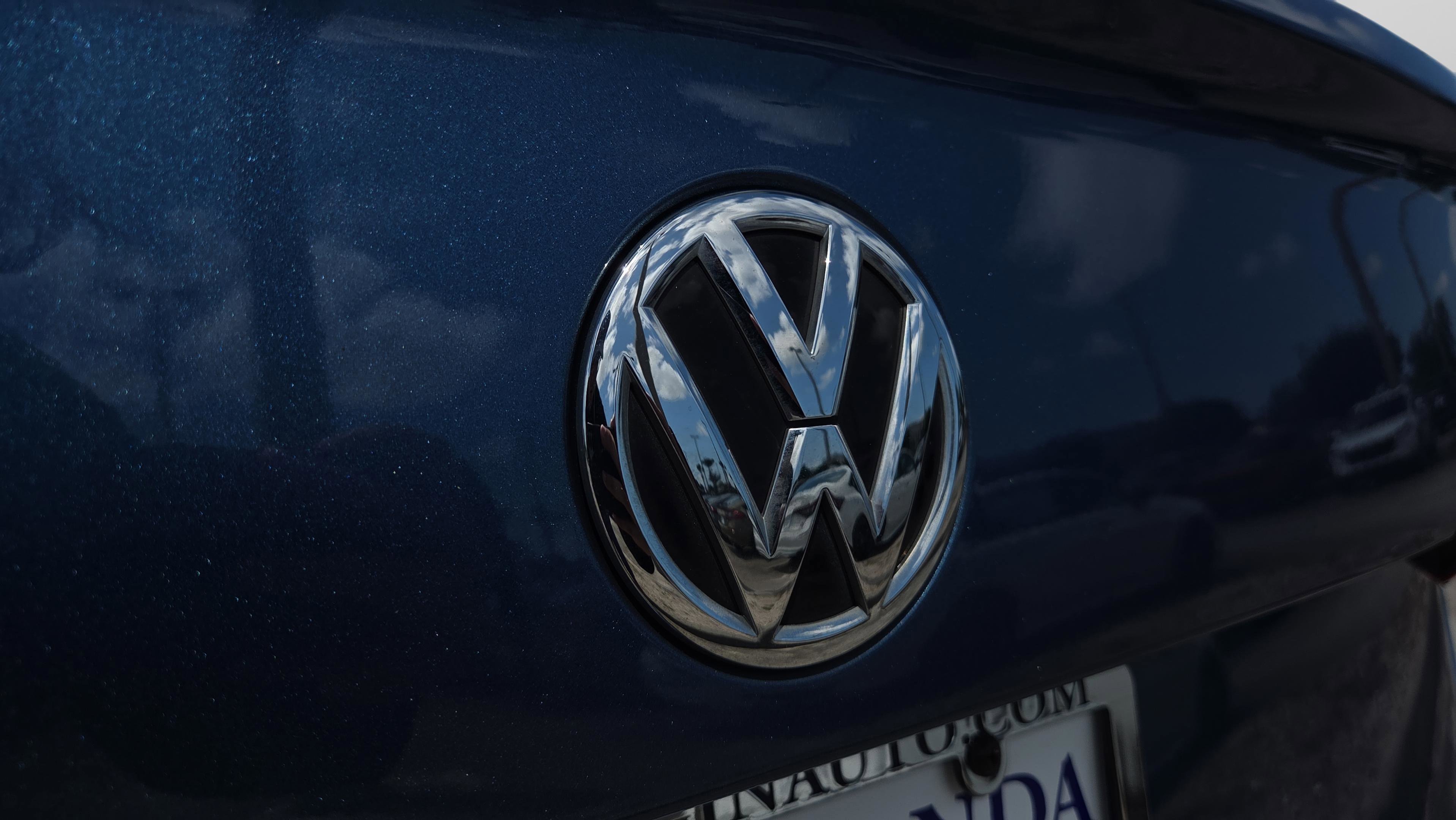 Used 2020 Volkswagen Jetta SEL Premium FWD image 39