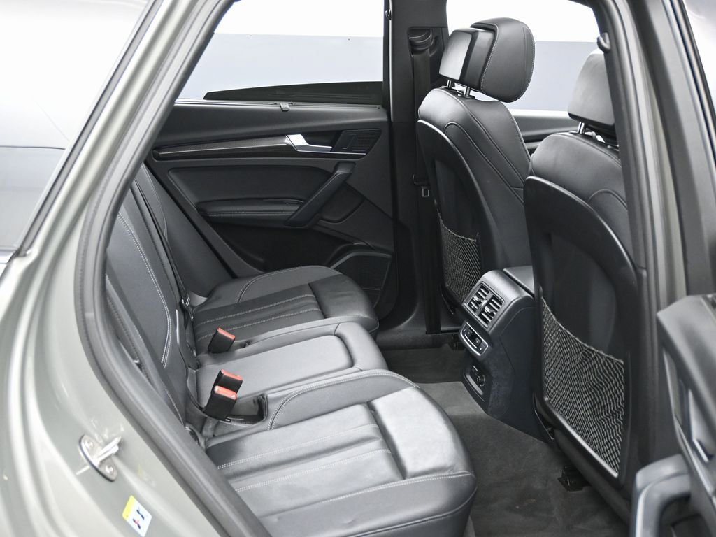 Used 2023 Audi SQ5 Prestige w/ Prestige Package image 38