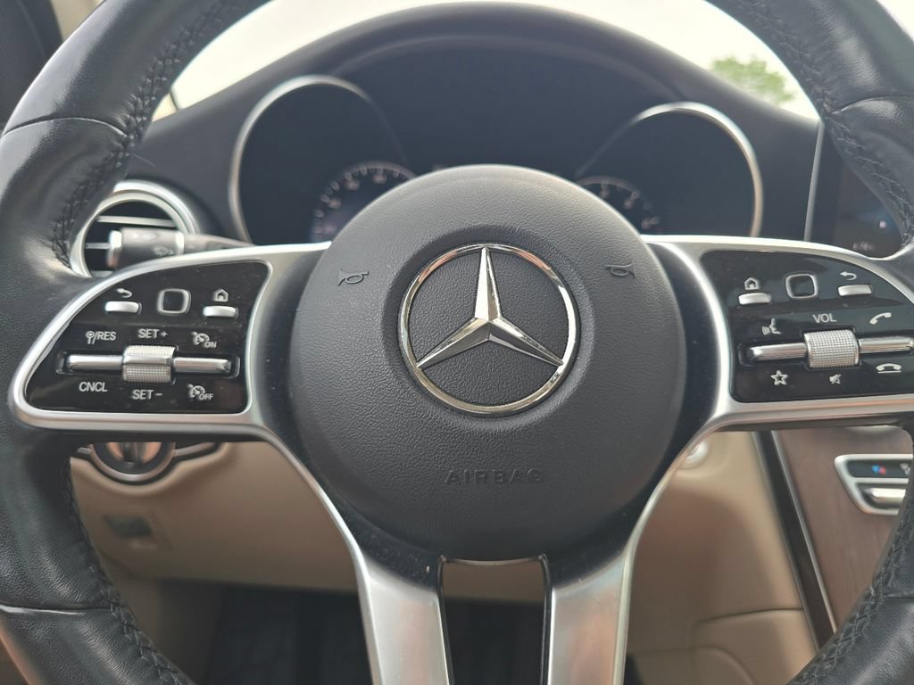 Used 2021 Mercedes-Benz GLC 300 4MATIC image 27