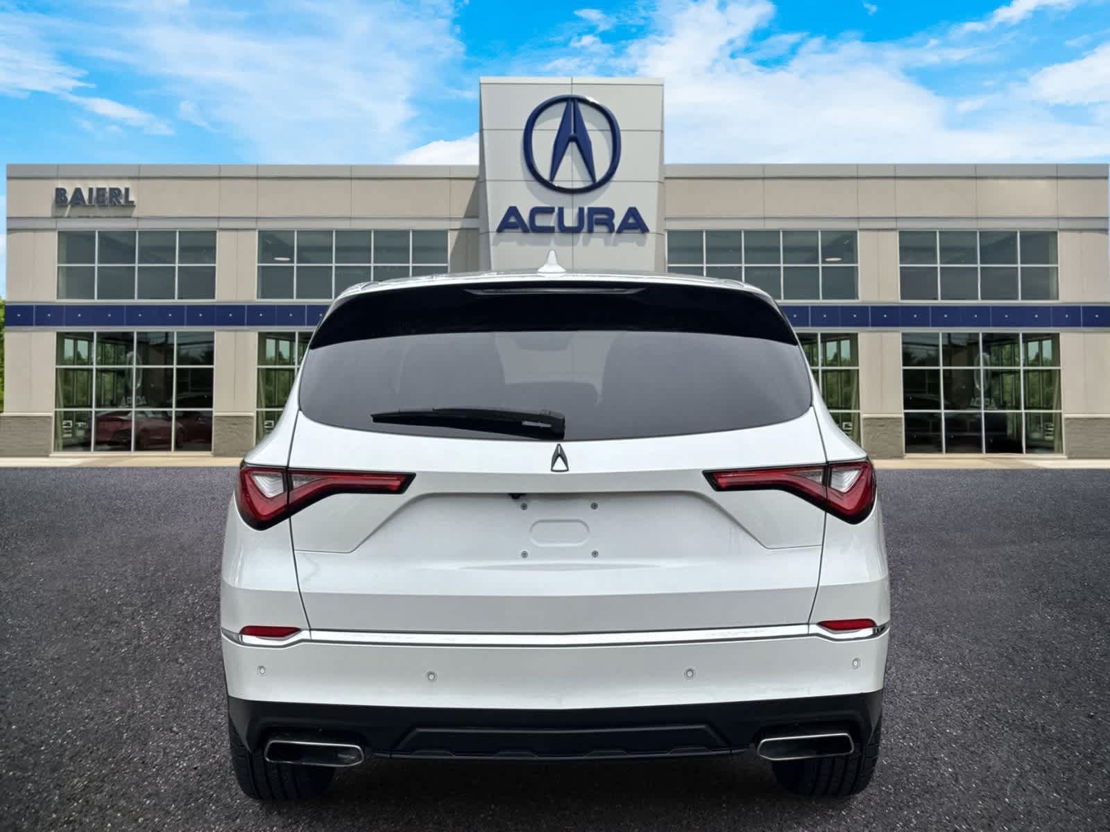 Used 2022 Acura MDX SH-AWD w/ Technology Package image 4