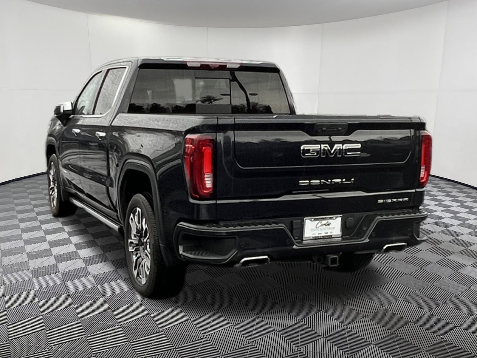 Used 2023 GMC Sierra 1500 Denali Ultimate image 4