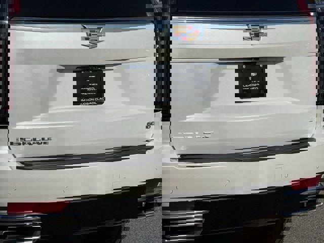 Certified 2023 Cadillac Escalade Premium Luxury w/ LPO, Radiant Package image 8