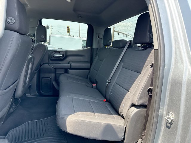 Used 2023 Chevrolet Silverado 1500 Custom AWD/4WD image 23