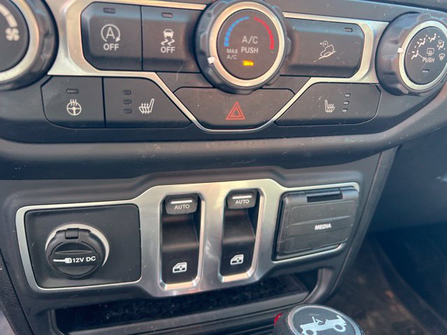 Used 2019 Jeep Wrangler Sport AWD/4WD image 6