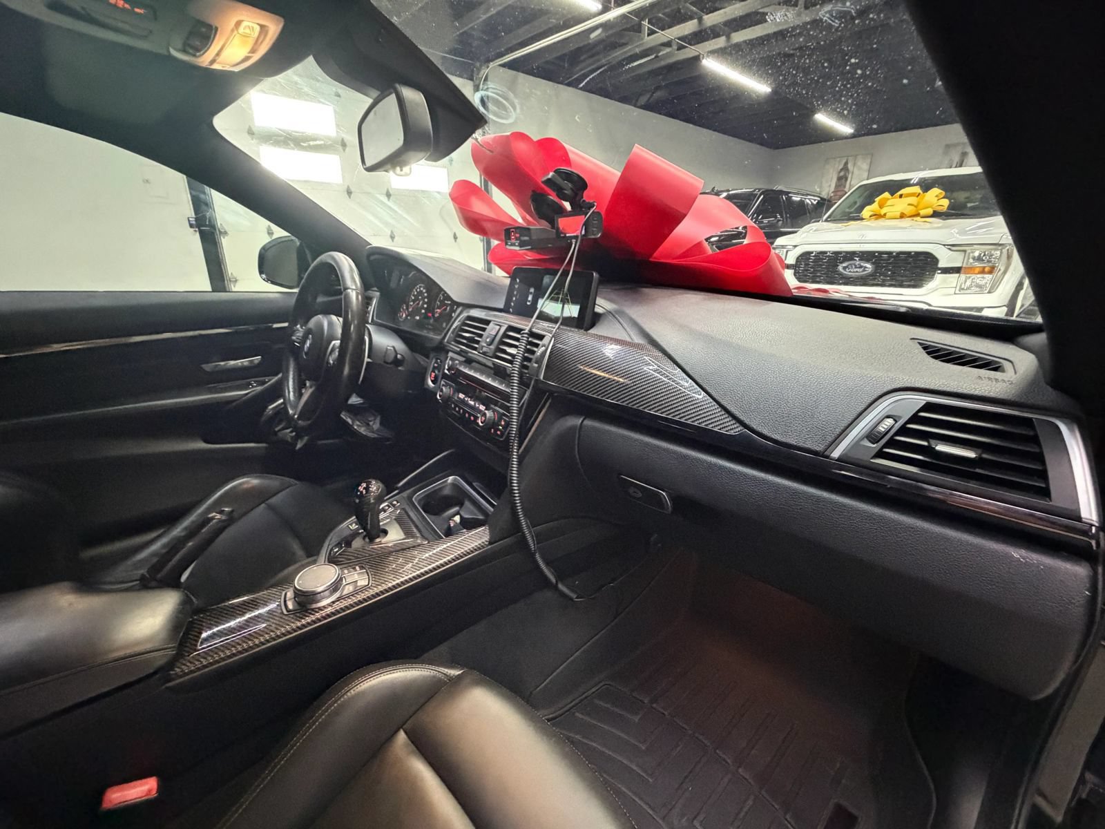Used 2018 BMW M4 Coupe RWD image 27