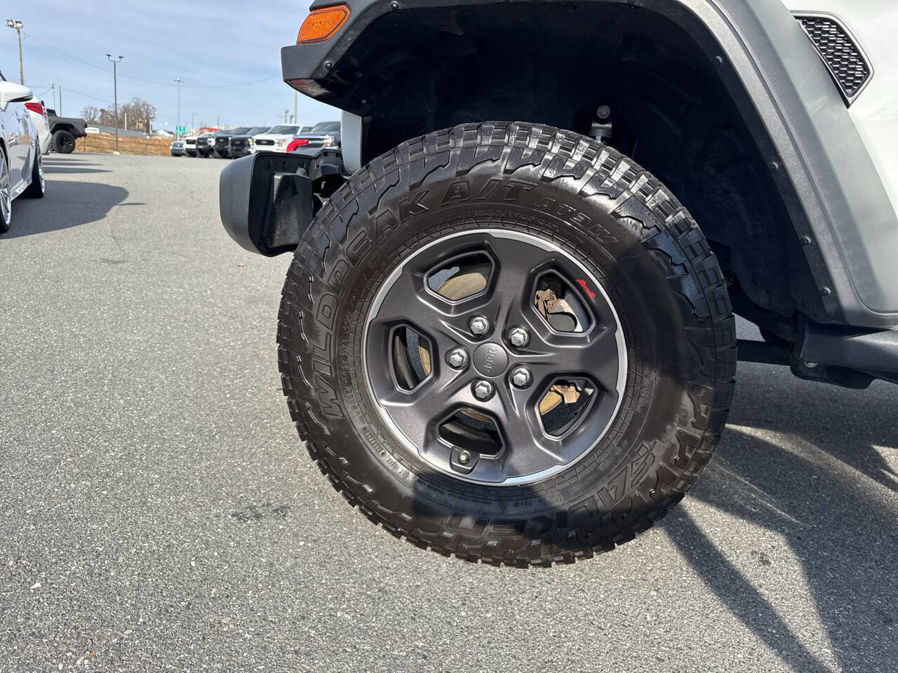 Used 2020 Jeep Gladiator Rubicon w/ Cold Weather Group image 24