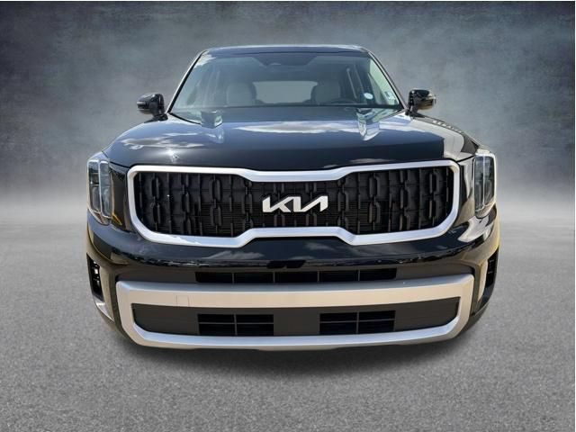 Used 2025 Kia Telluride EX w/ EX Captain's Chair Package FWD image 3