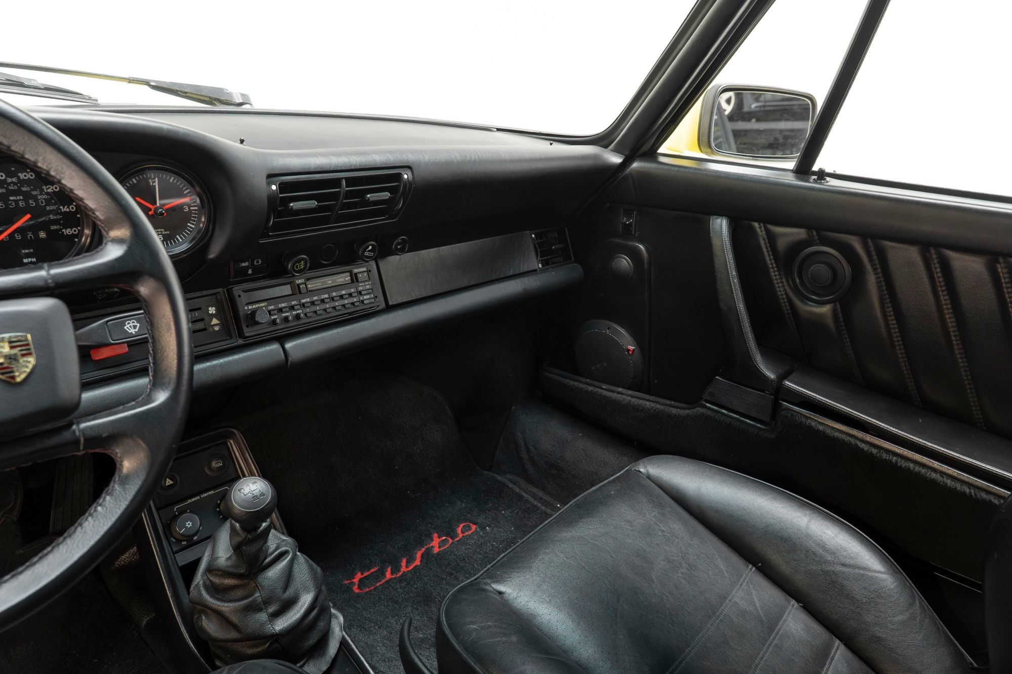 Used 1988 Porsche 911 Carrera RWD image 28