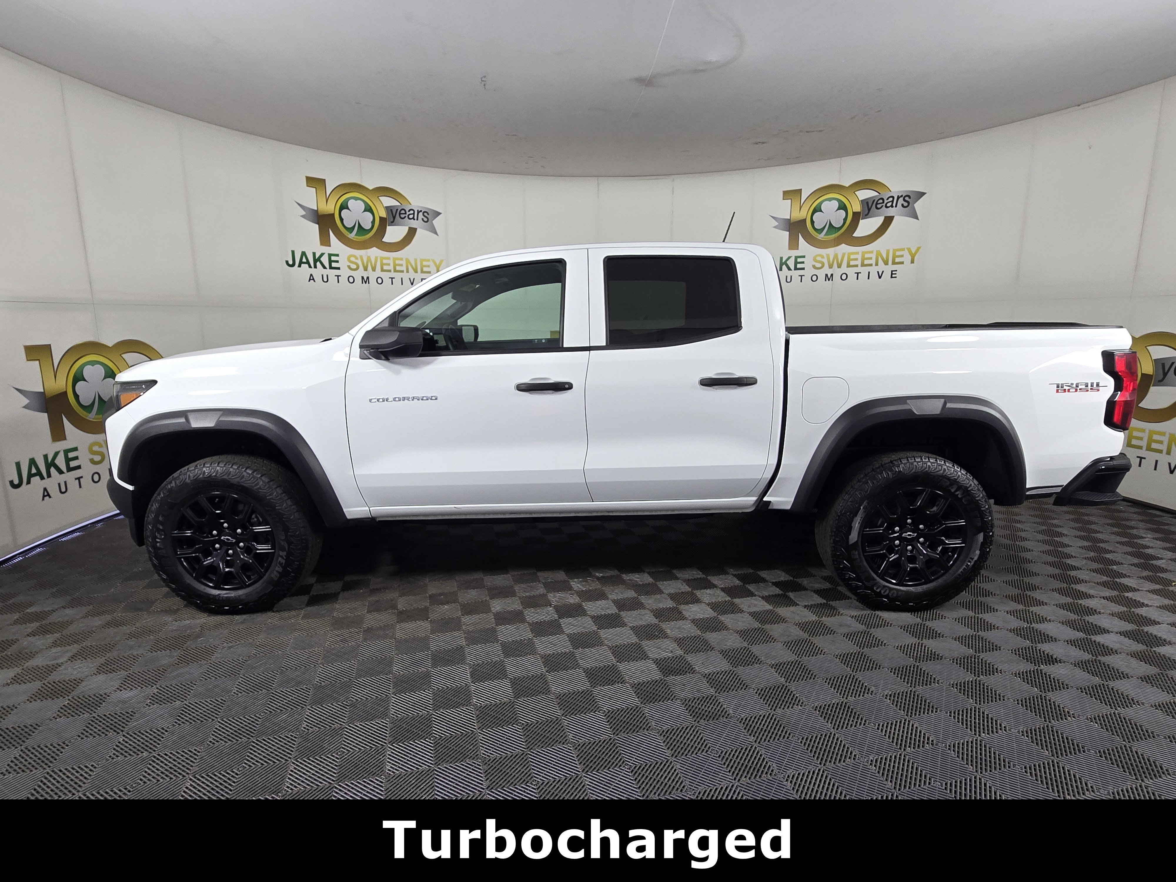 Certified 2024 Chevrolet Colorado Trail Boss w/ Advanced Trailering Package AWD/4WD image 4