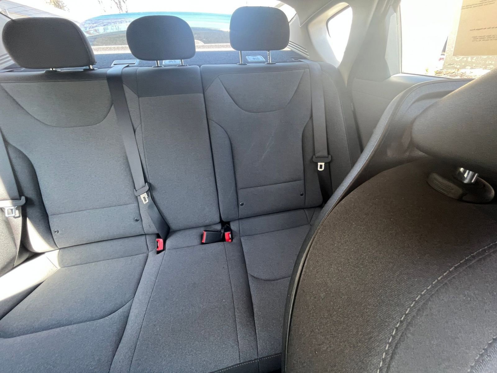 Used 2025 Kia K4 FWD image 33