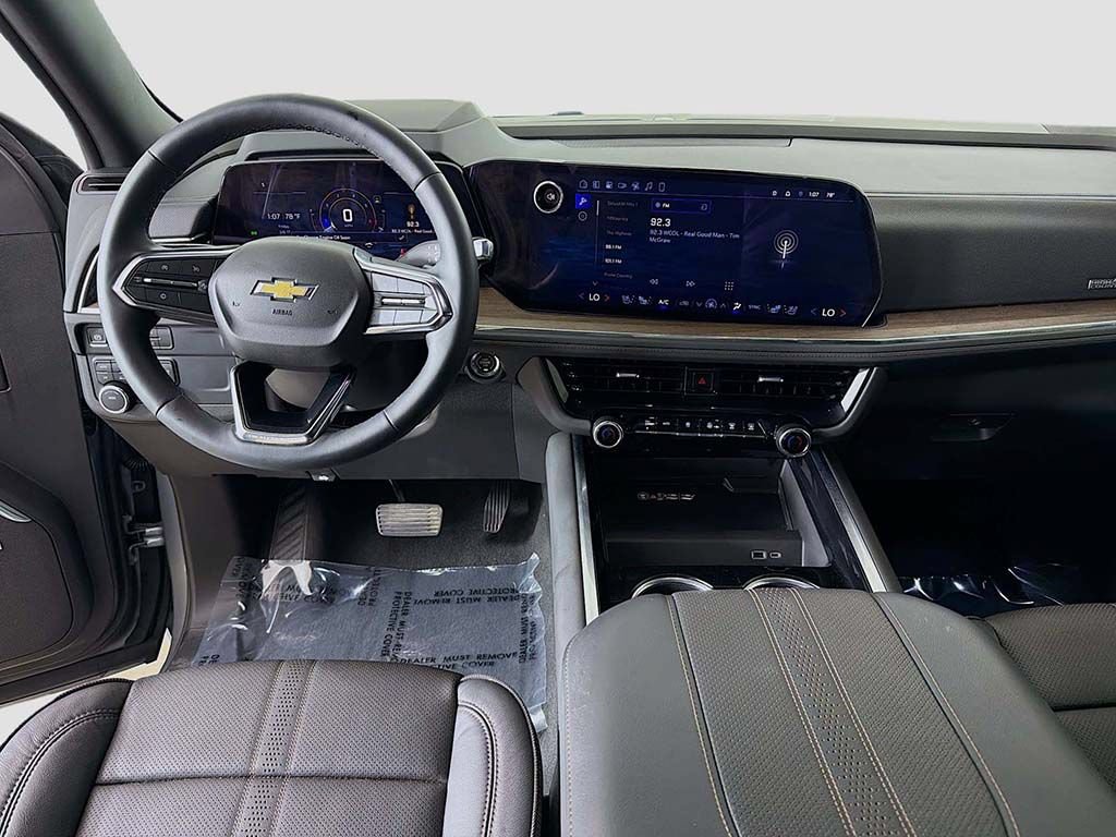 Used 2025 Chevrolet Tahoe High Country AWD/4WD image 30