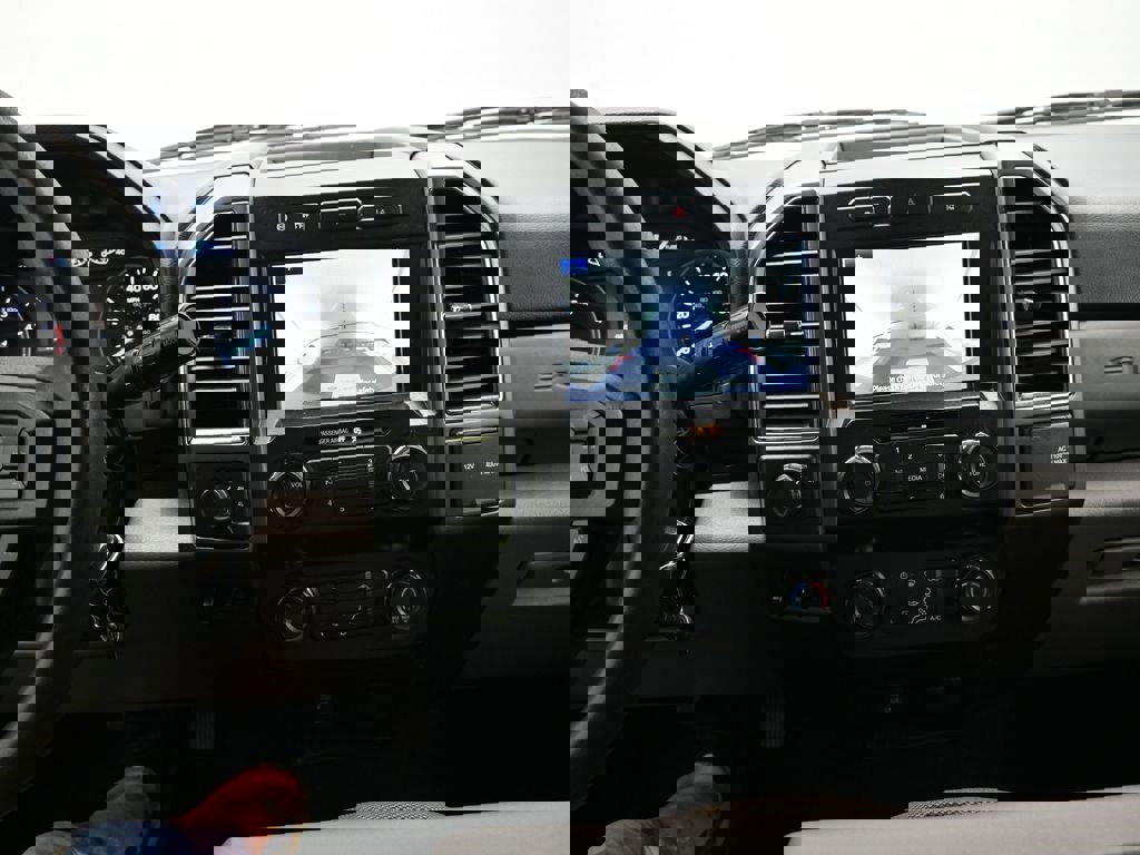 Used 2020 Ford F250 XLT image 16