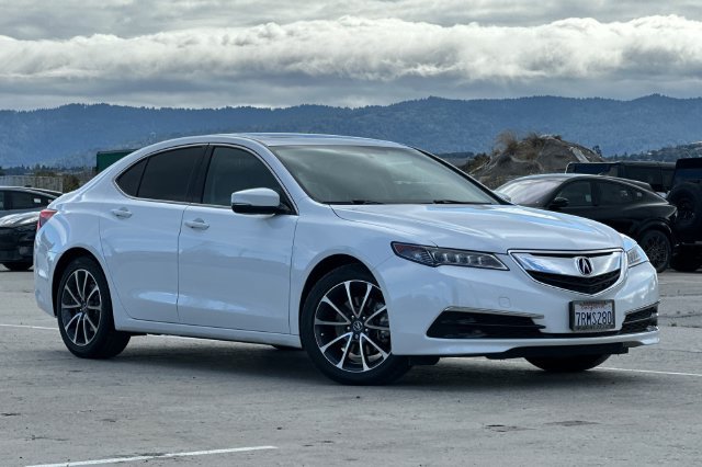 Used 2016 Acura TLX V6 FWD image 2