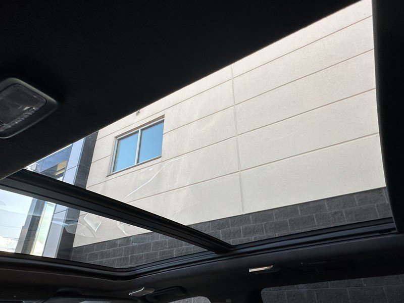 Used 2021 Cadillac Escalade Sport Platinum w/ Heavy-Duty Trailer Package image 9