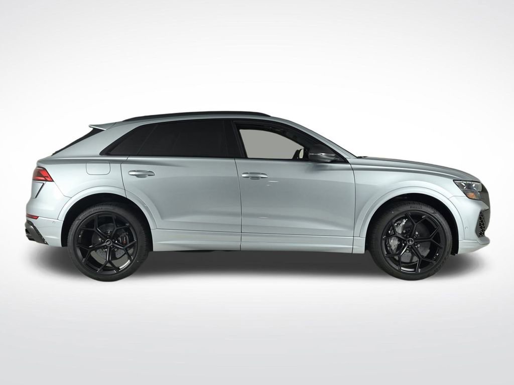 New 2025 Audi RS Q8 performance image 6