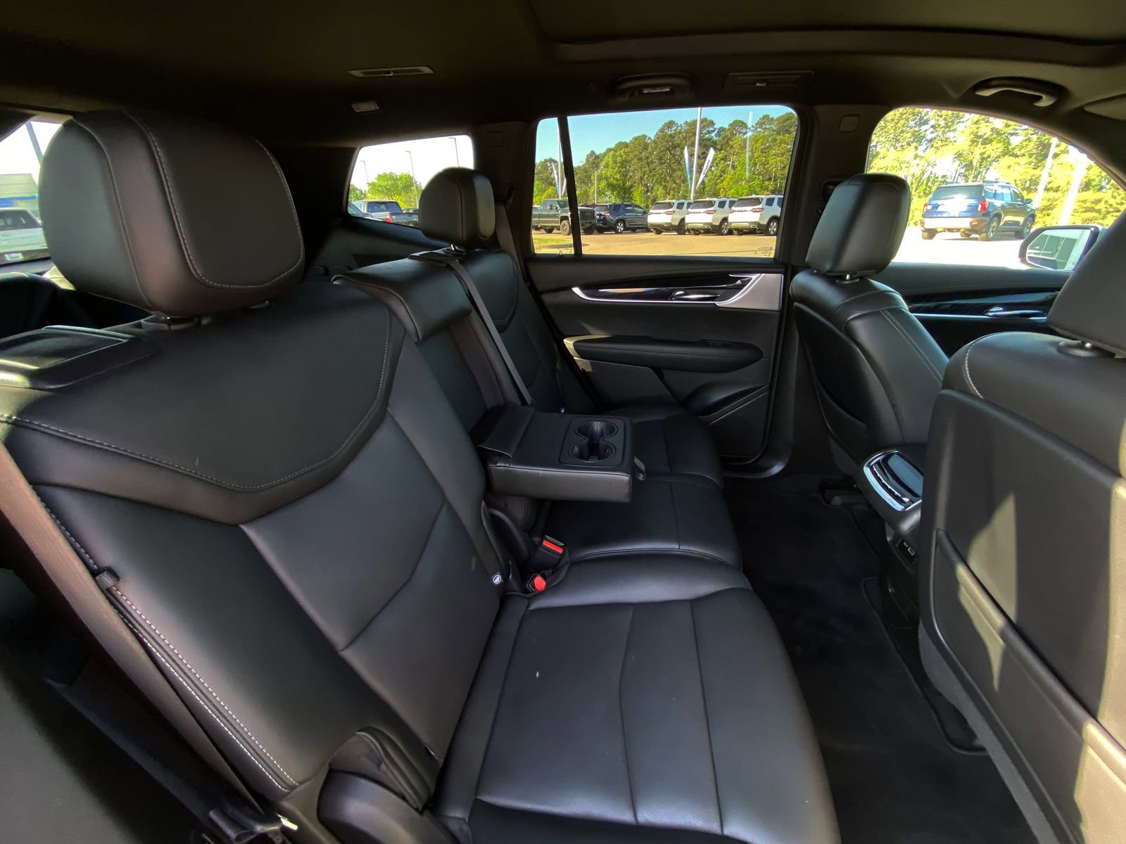 Used 2024 Cadillac XT6 Premium Luxury image 28
