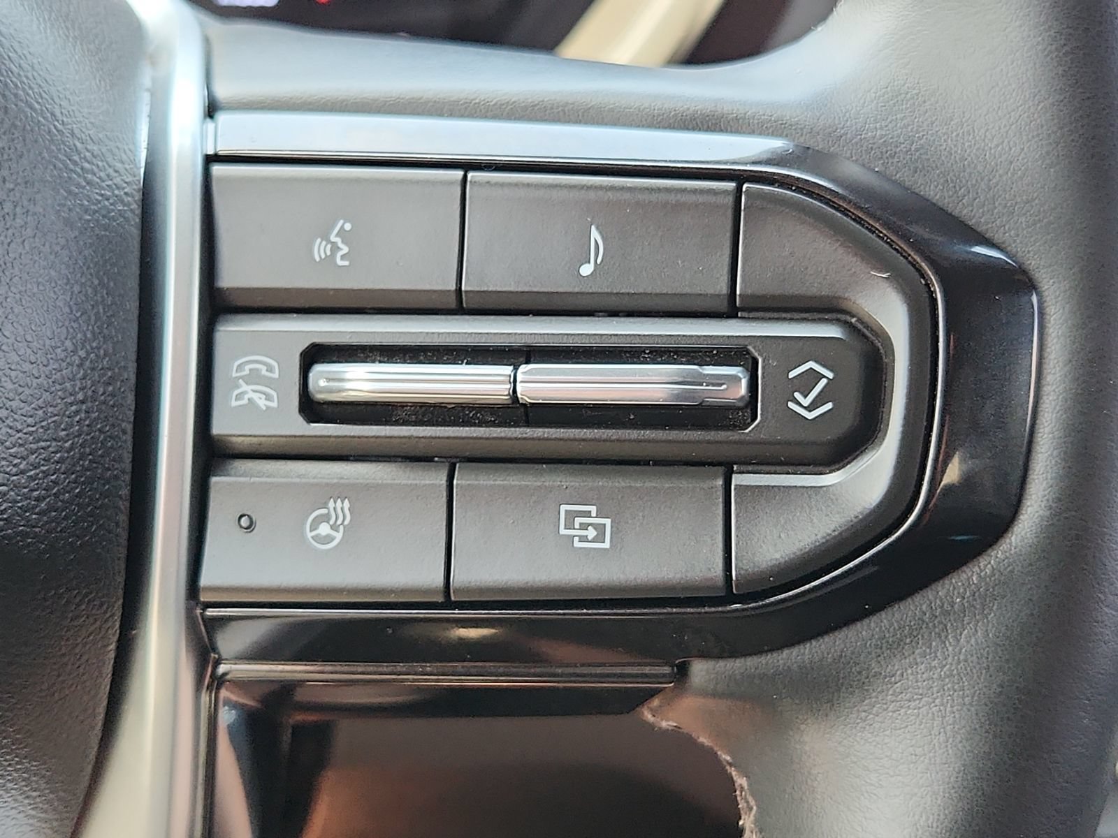 Used 2026 Chevrolet Colorado Trail Boss AWD/4WD image 14