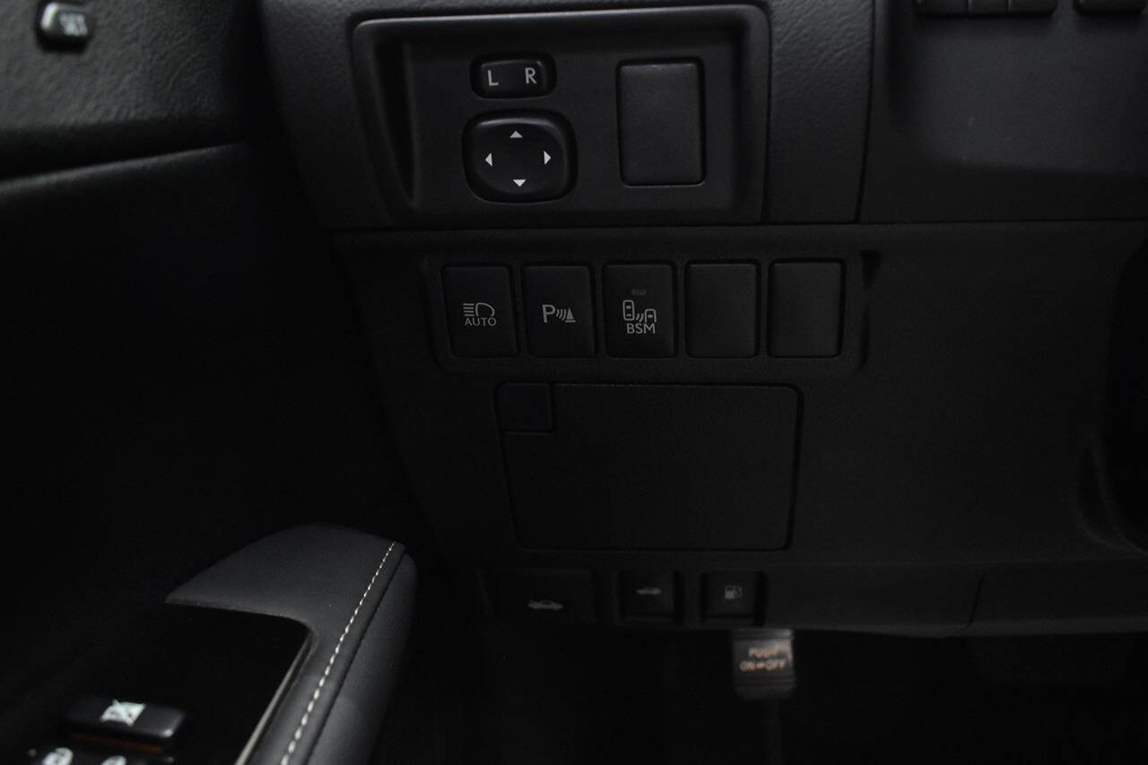 Used 2018 Lexus ES 350 w/ Luxury Package w/Wood Trim image 13